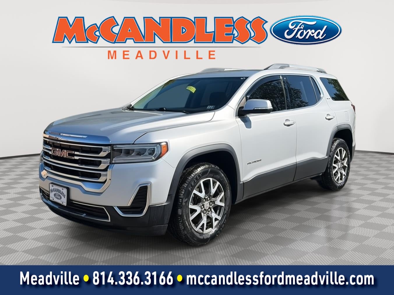 2020 GMC Acadia SLE in Quicksilver Metallic — front three-quarter view